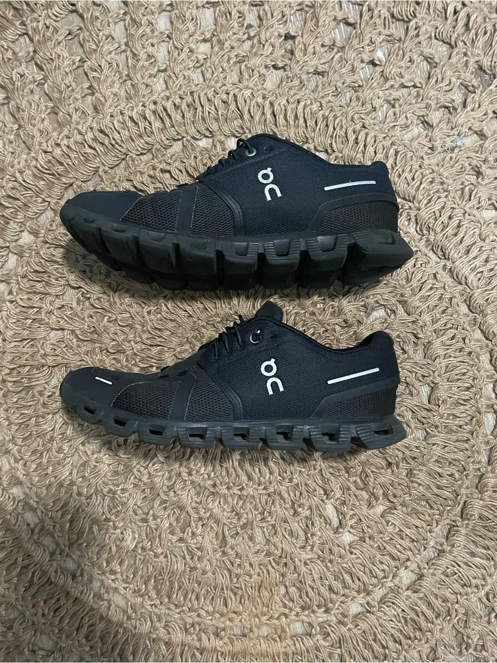 On Running Women’s Cloud 5 Sneakers